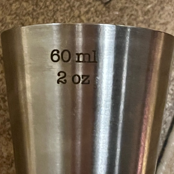 LIKE NEW Stainless steel jigger - Picture 3 of 3